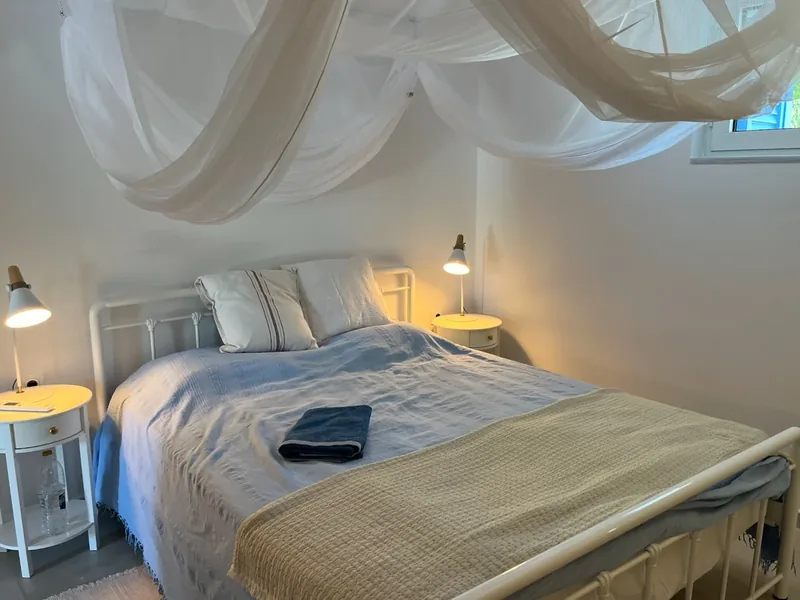 Amalia Garden Apartment, Bedroom