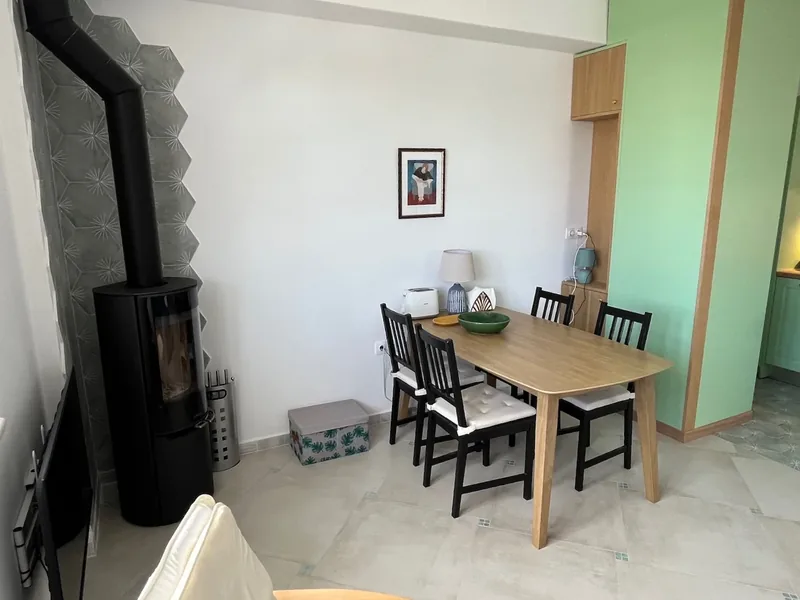 Amalia Beletage, Dining Area