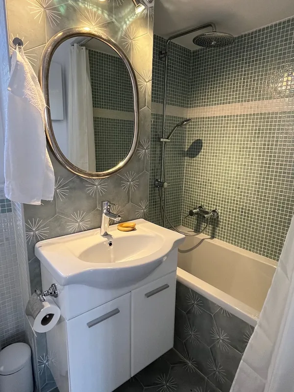 Amalia House, Bathroom 3