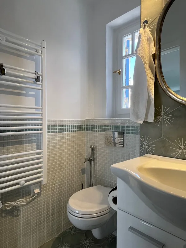 Amalia House, Bathroom 3